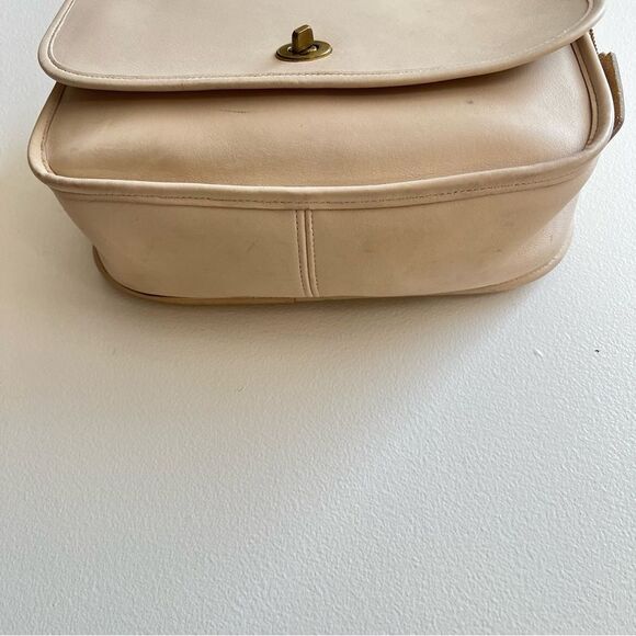 Vintage COACH City Bag Bone Leather Shoulder Crossbody Handbag - Picture 4 of 15